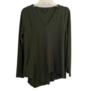 Cable and Gauge Asymmetrical Hem Long Sleeve Top